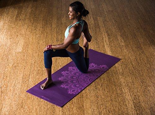 Gaiam Yogamat  - 6 mm - Purple Mandala - In gebruik