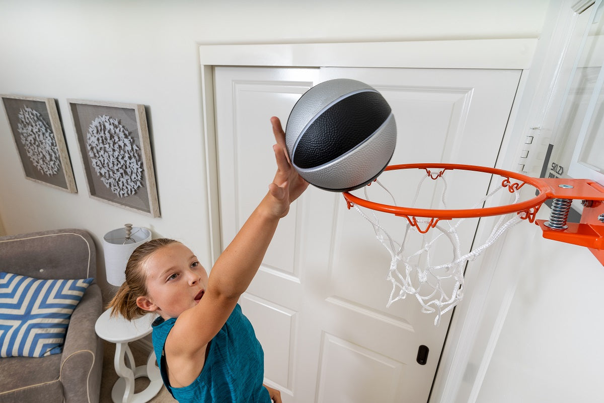 SKLZ Pro Mini Hoop Swish Foam Ball - Zwart / Zilver - Aanzicht