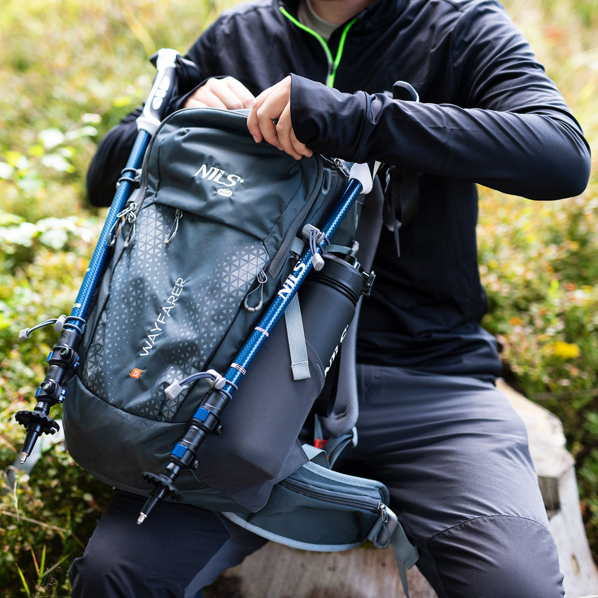 NILS Camp Rugzak Wayfarer - Grijs - 35L - Aanzicht