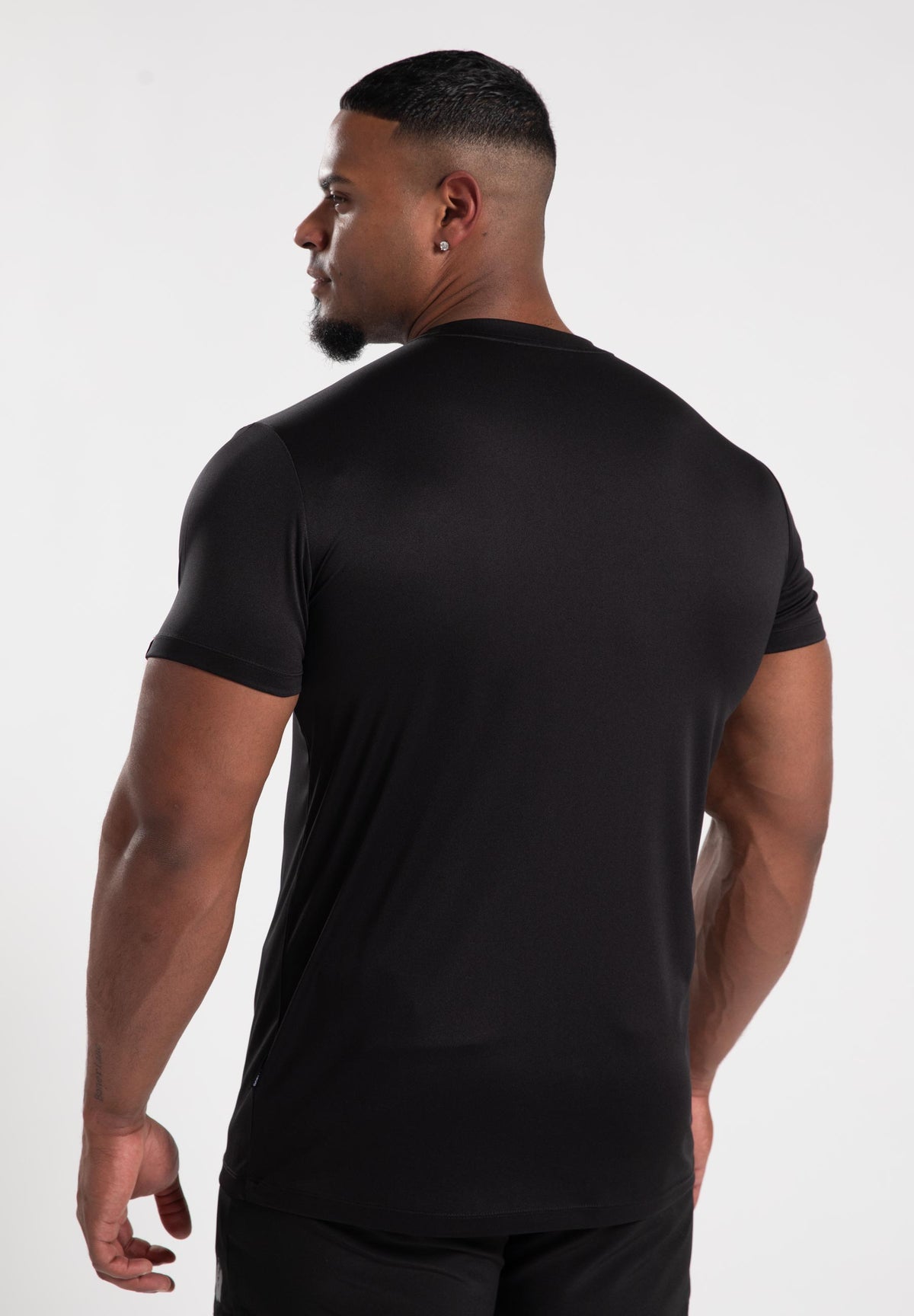 Gorilla Wear Classic Training T-shirt - Zwart - Aanzicht