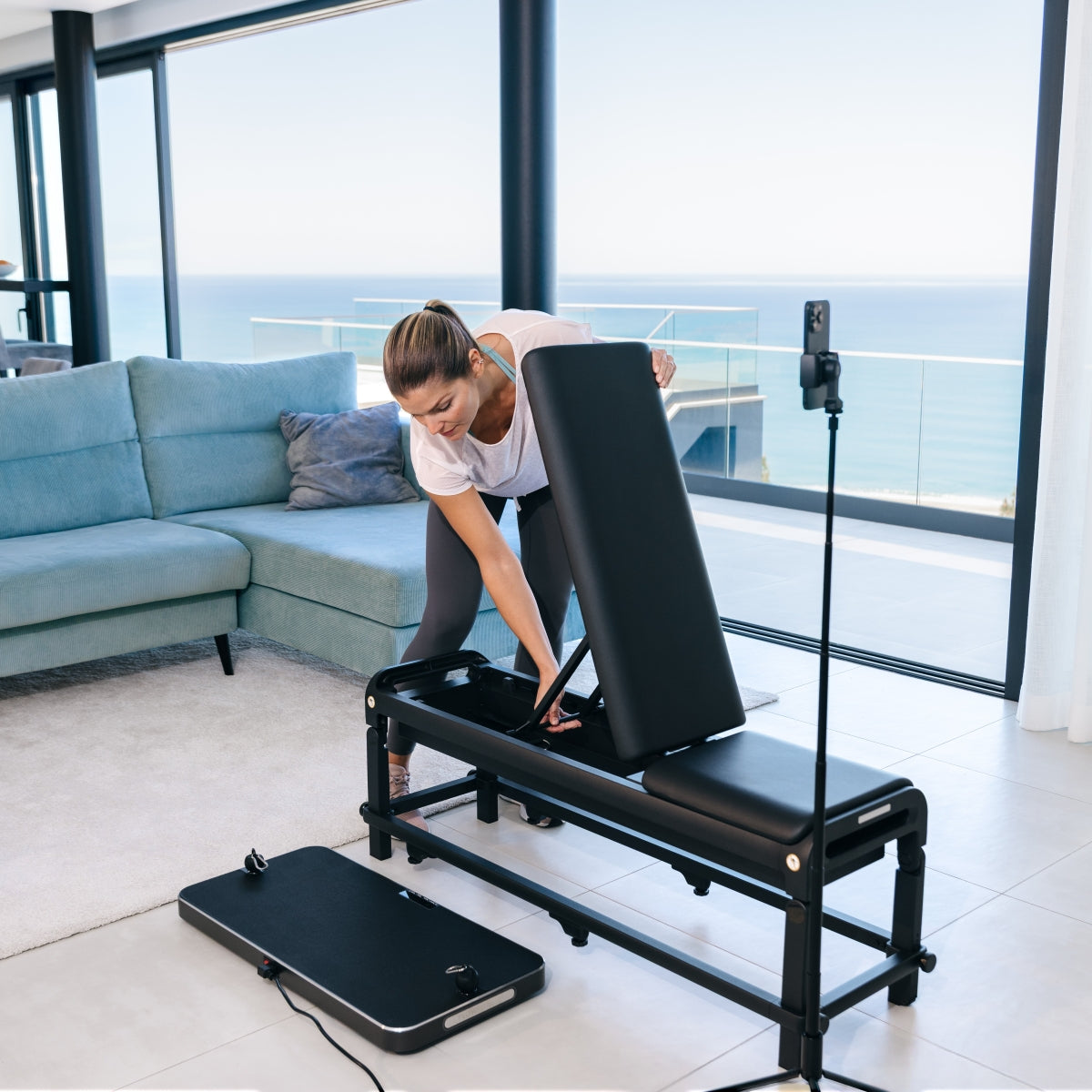 Flow Fitness DSG100i met Perform Fitnessbank - Smart Home Gym - Krachtstation - Aanzicht