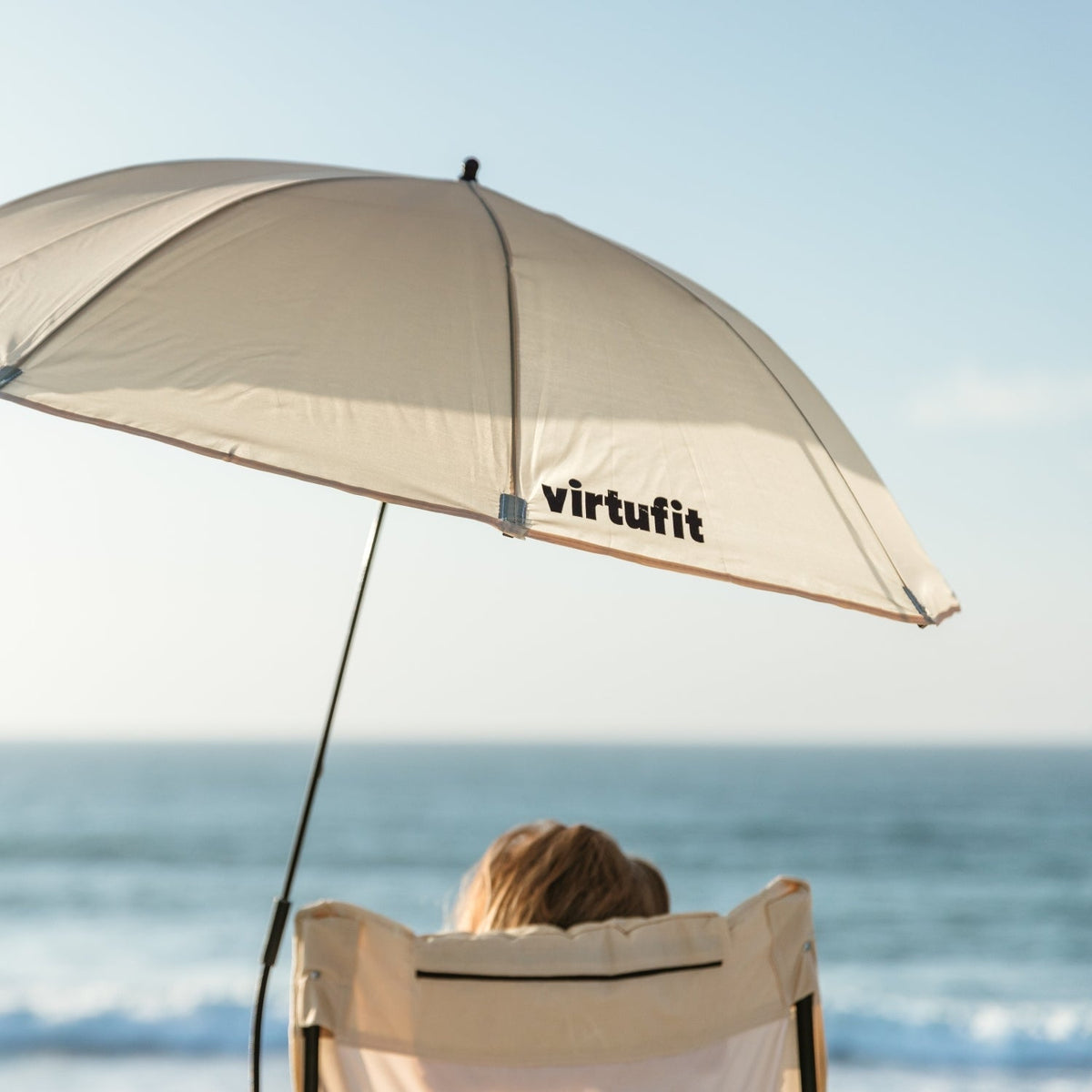 VirtuFit Universele Stoelparasol - Zwart - Aanzicht