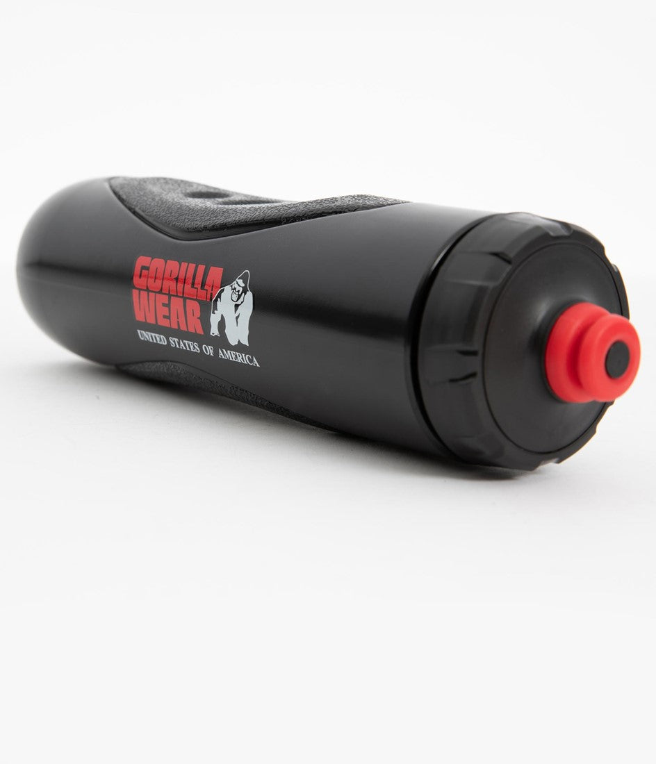Gorilla Wear Grip Sport Bidon - 750 ml - Zwart - In gebruik