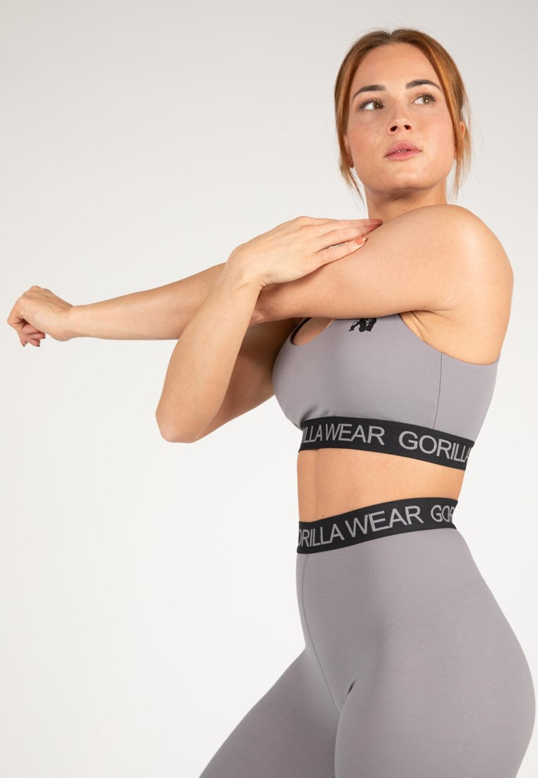 Gorilla Wear Colby Sportbeha - Grijs - In gebruik