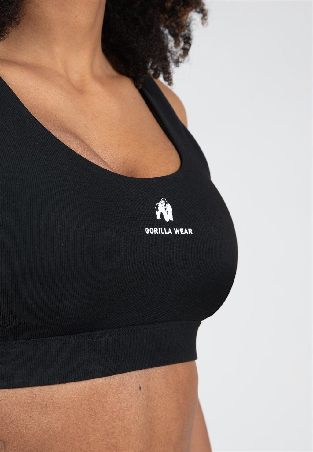 Gorilla Wear Summerville Bikinitop - Zwart - In gebruik