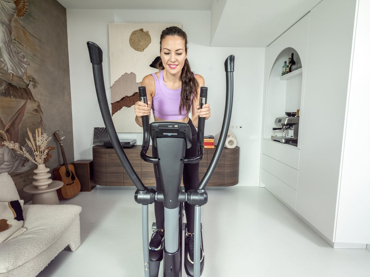 Flow Fitness Glider DCT2500i Crosstrainer - Vooraanzicht