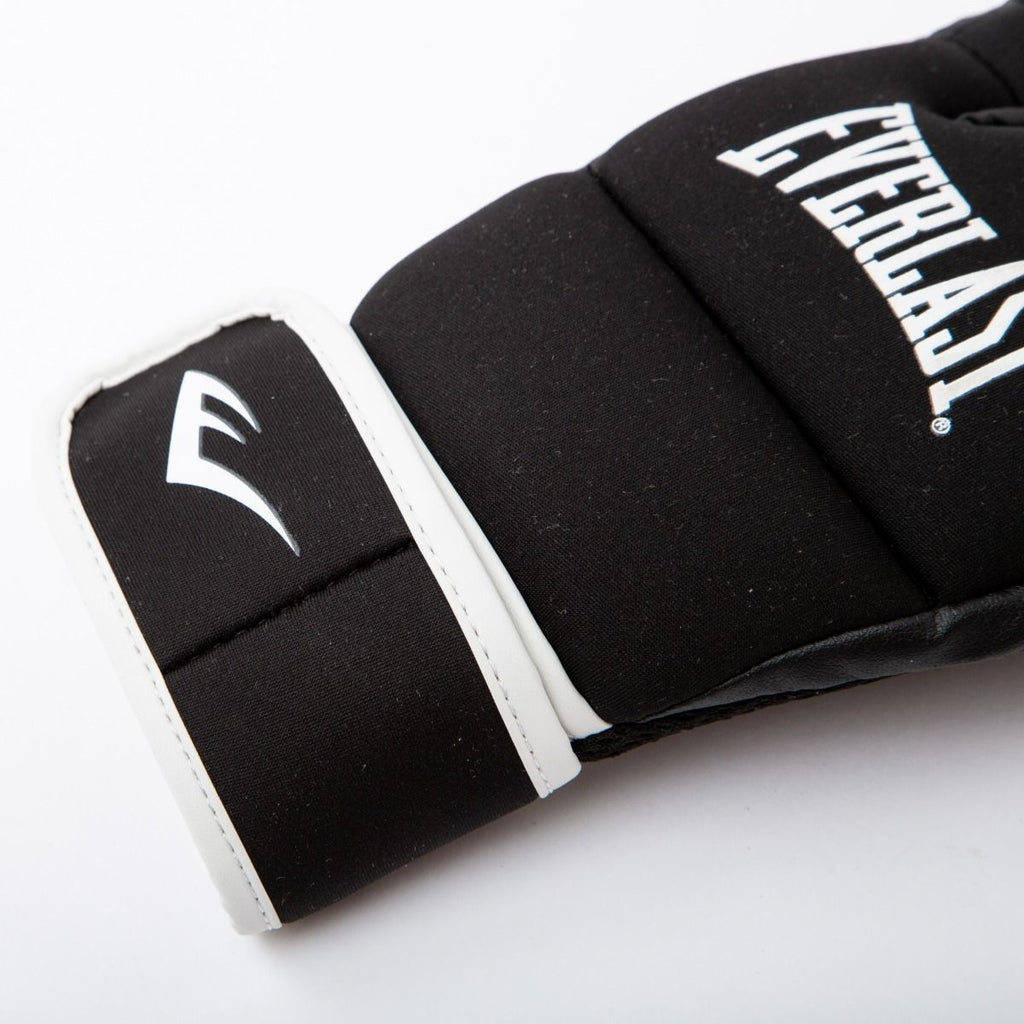 Everlast Core Kickbokshandschoenen - Zwart - Detail