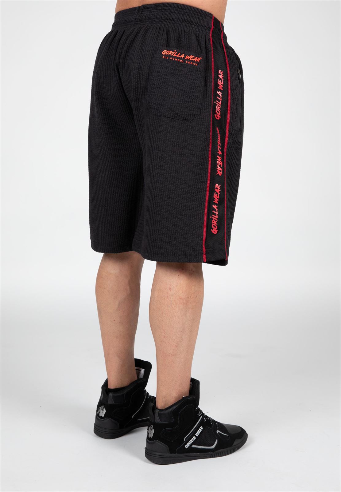 Gorilla Wear Buffalo Old School Workout Shorts - Zwart/Rood - Detail