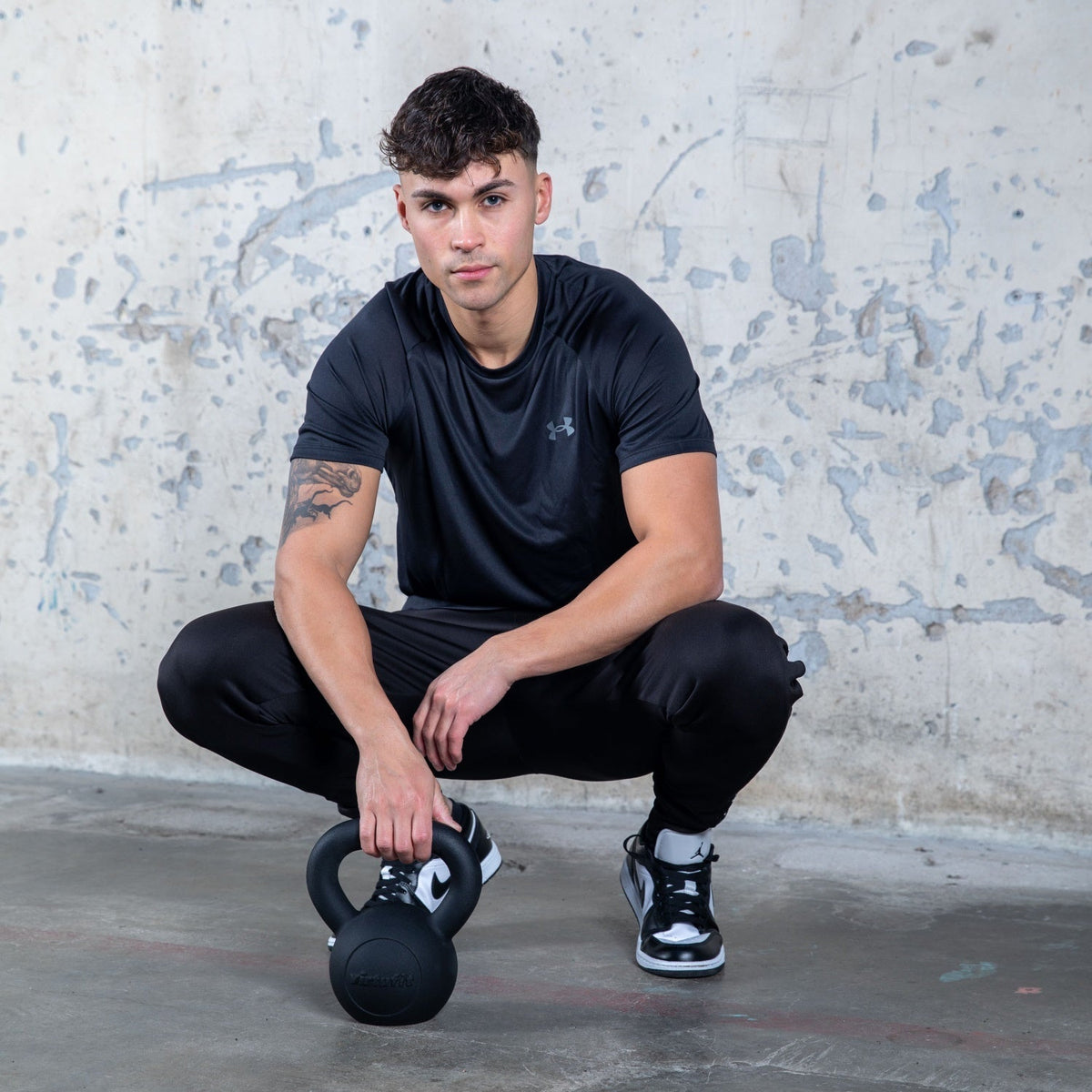 VirtuFit Kettlebell Pro - Kettle Bell - Gietijzer - 32 kg - Detail