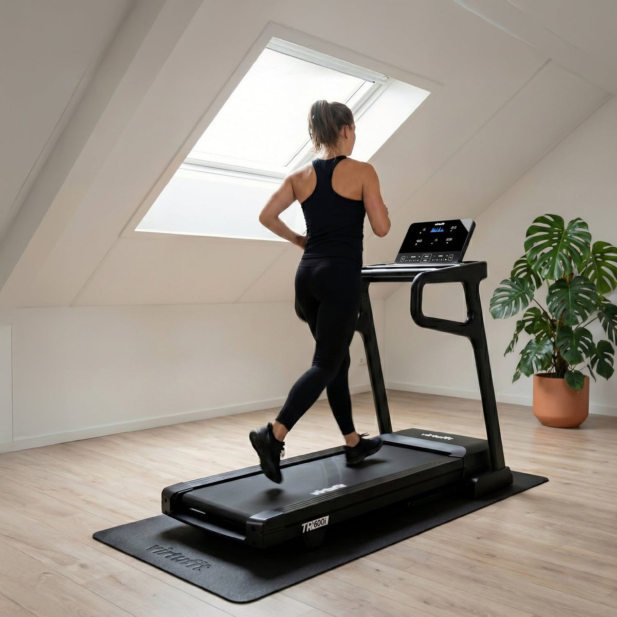 VirtuFit TR600i Loopband - Treadmill - Detail