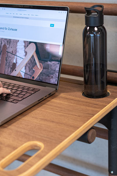 Nohrd WallBar Desk - Bureau - Walnotenhout - Detail