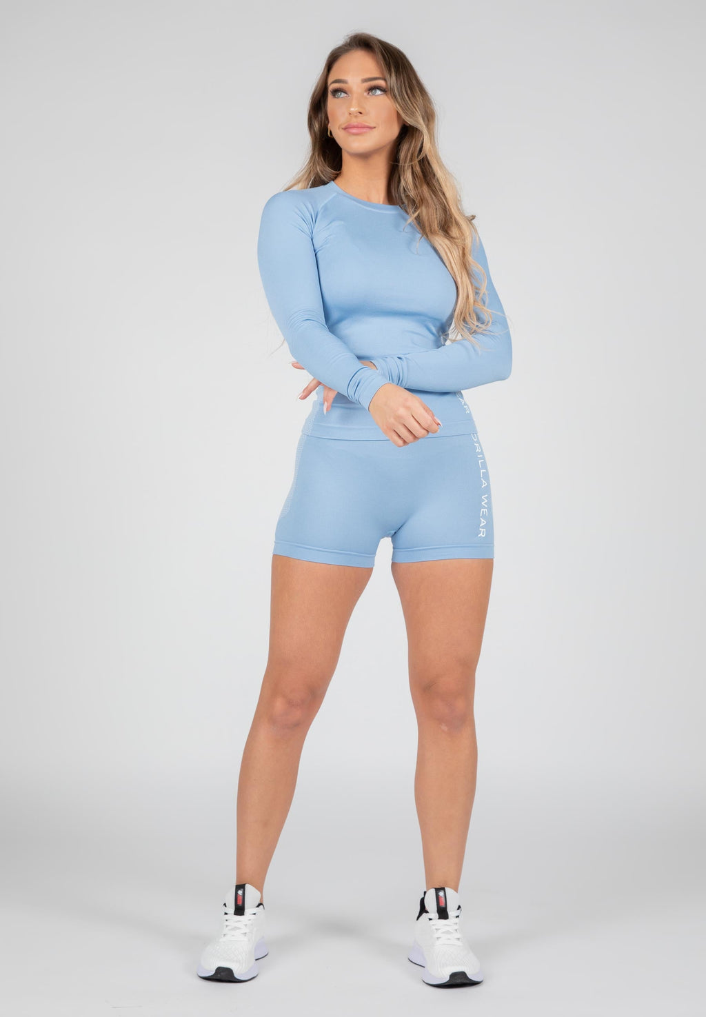 Gorilla Wear Selah Seamless Longsleeve - Lichtblauw - In gebruik
