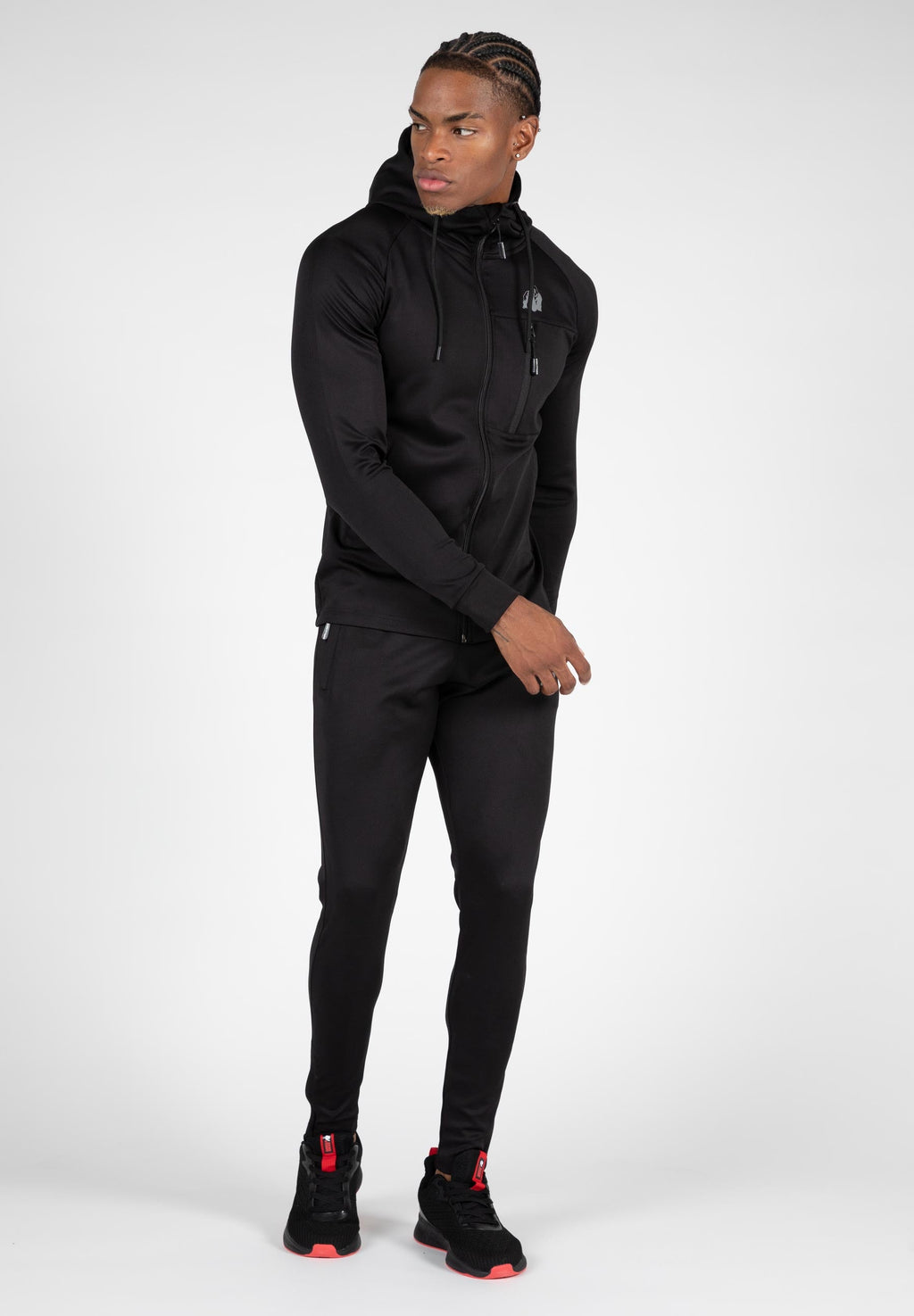 Gorilla Wear Scottsdale Trainingsjas - Zwart - In gebruik