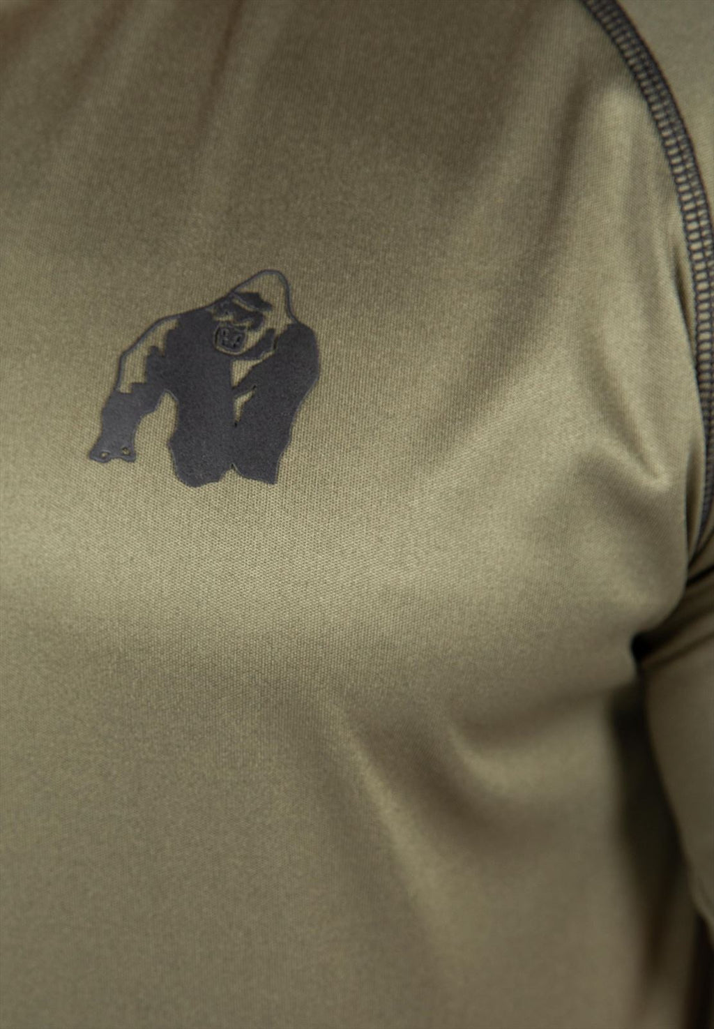 Gorilla Wear Performance T-Shirt - Legergroen - In gebruik