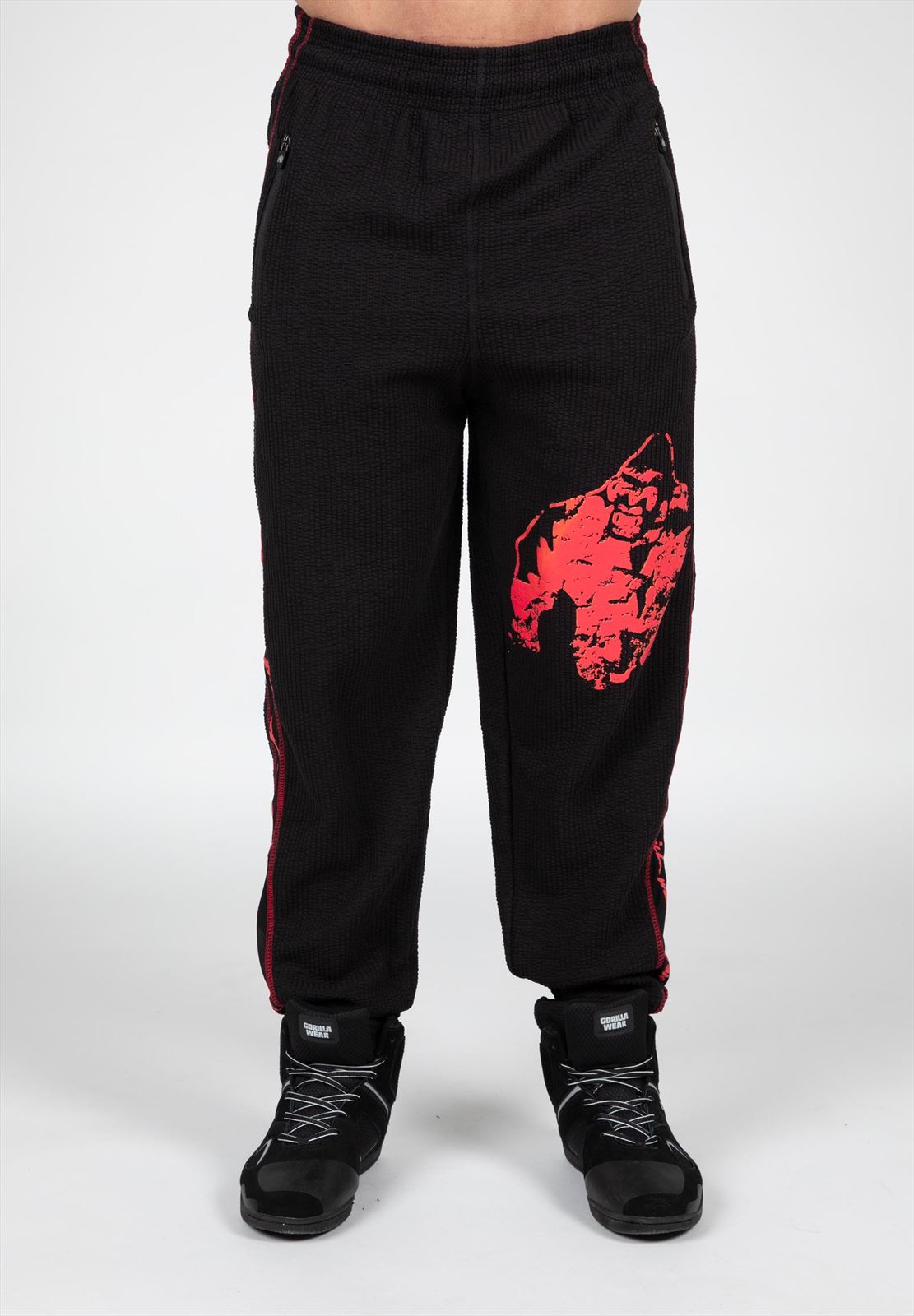 Gorilla Wear Buffalo Old School Trainingsbroek - Zwart/Rood - In gebruik