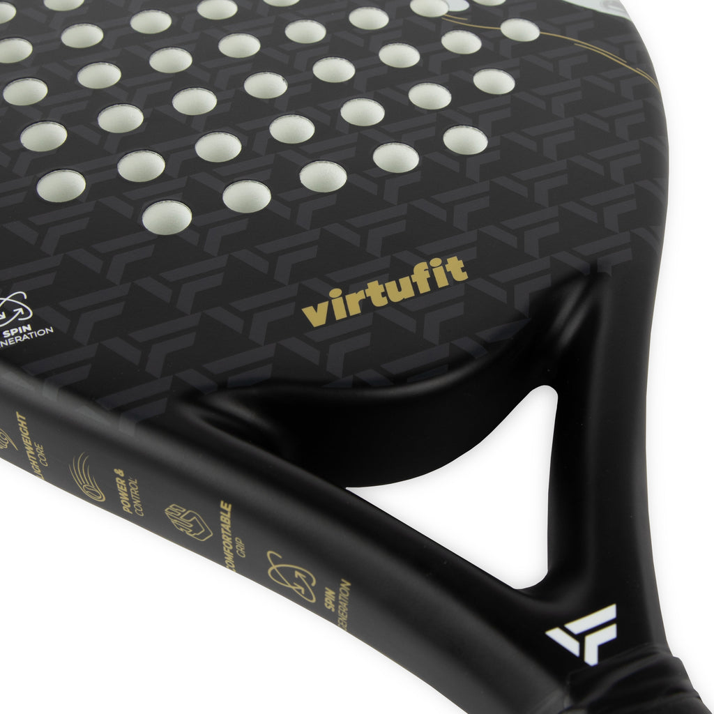 VirtuFit Precision Pro Padel Racket - Zwart - Goud - In gebruik