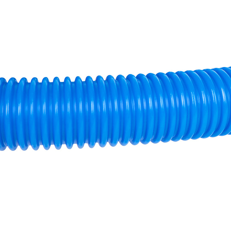 VirtuFit Universele Zwembad slang Ø3.2cm x 500 cm - In gebruik