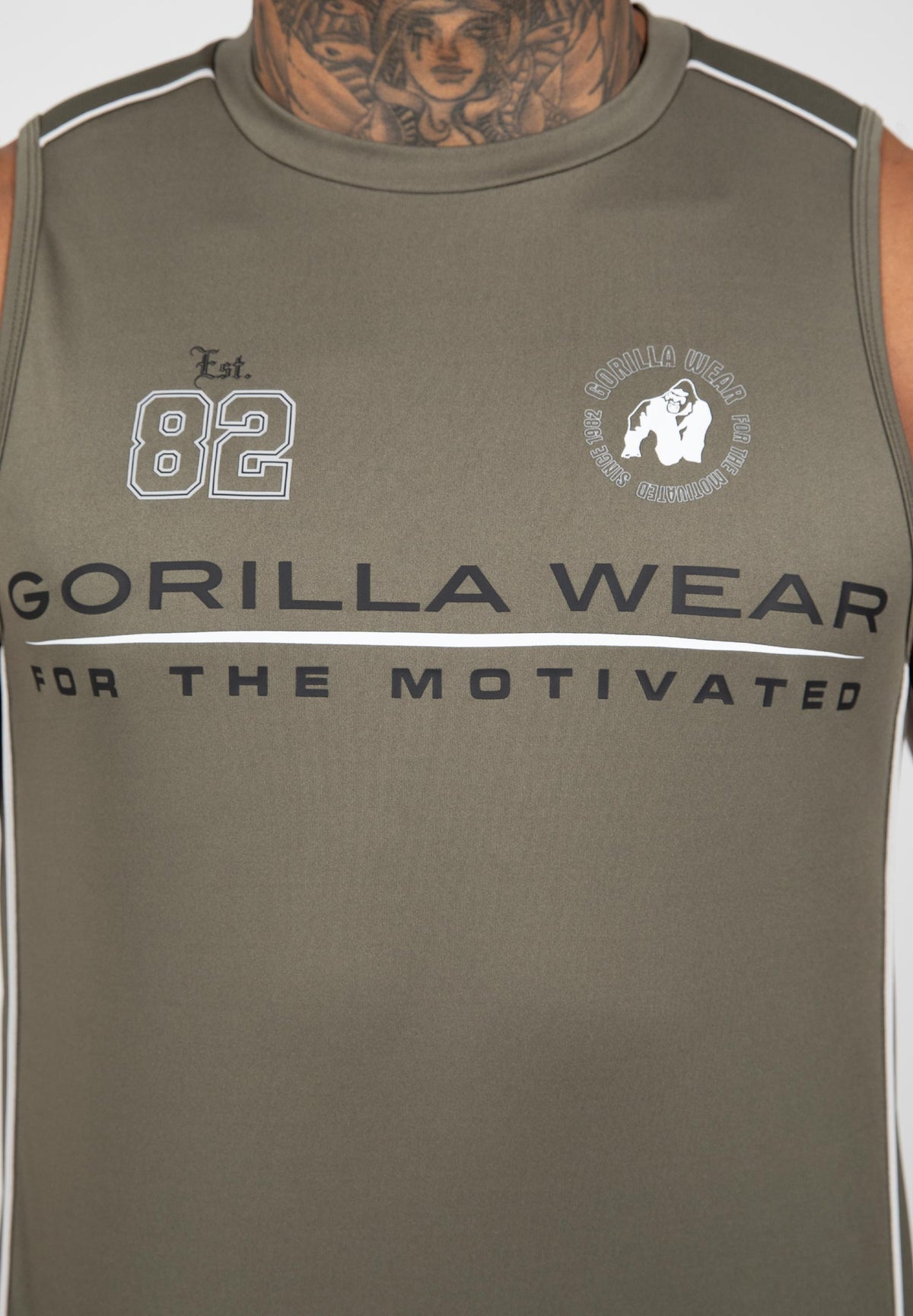 Gorilla Wear Broxton Tank Top - Legergroen - In gebruik