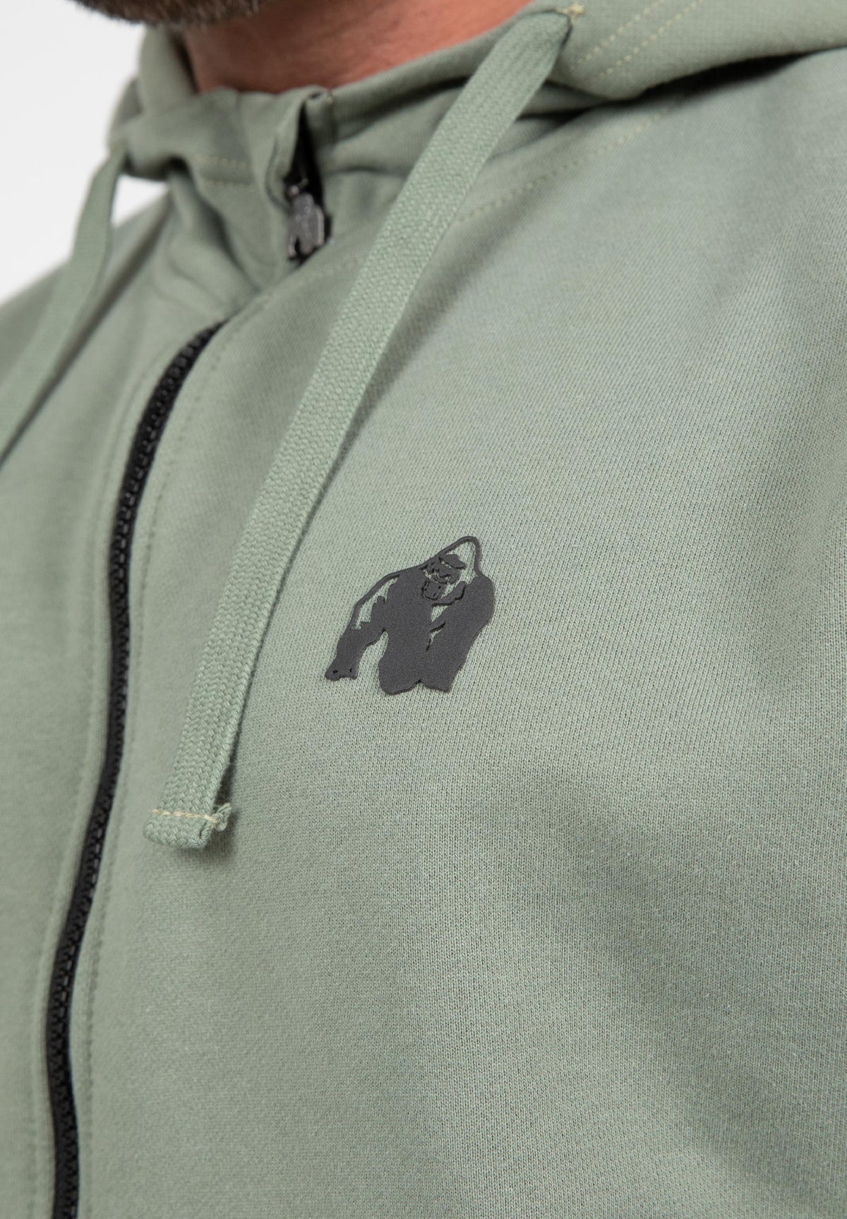 Gorilla Wear Leon Vest met Capuchon - Groen - In gebruik