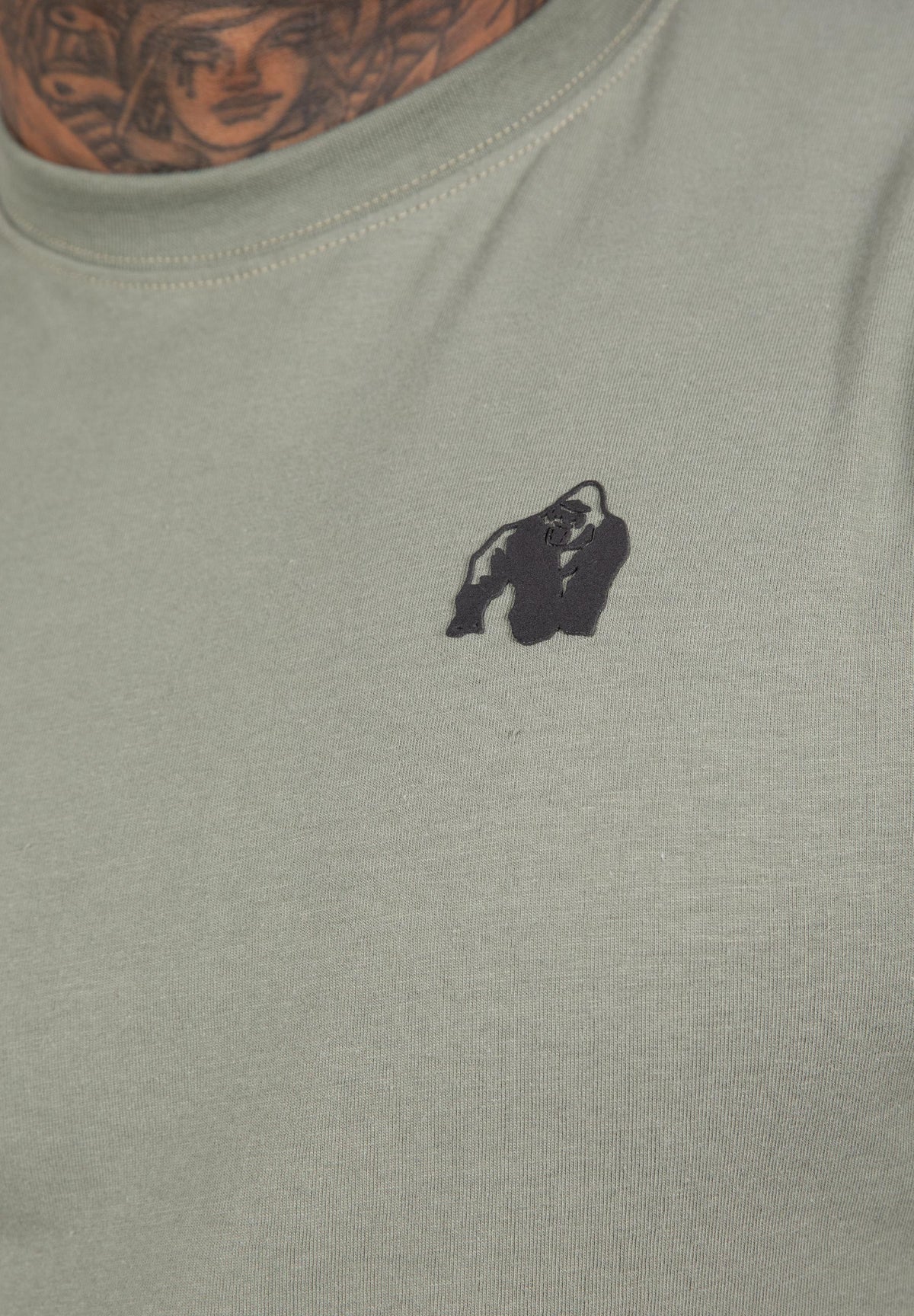 Gorilla Wear Leon T-shirt - Groen - In gebruik