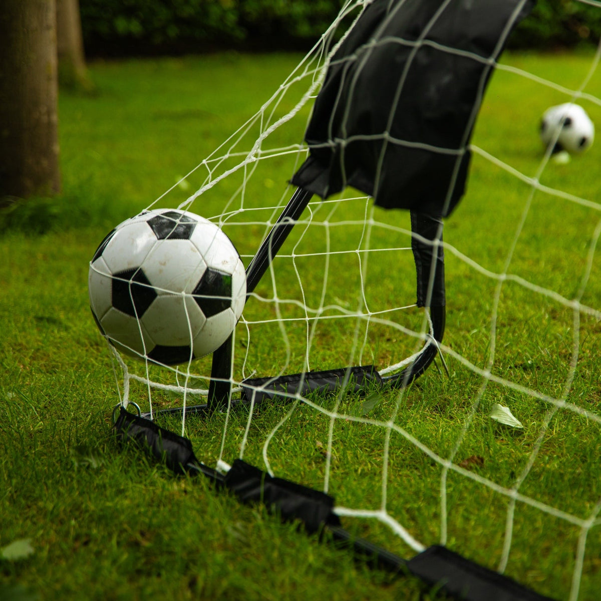 VirtuFit Voetbaldoel met Doelwand - Voetbal Goal - 180 x 120 cm - In gebruik