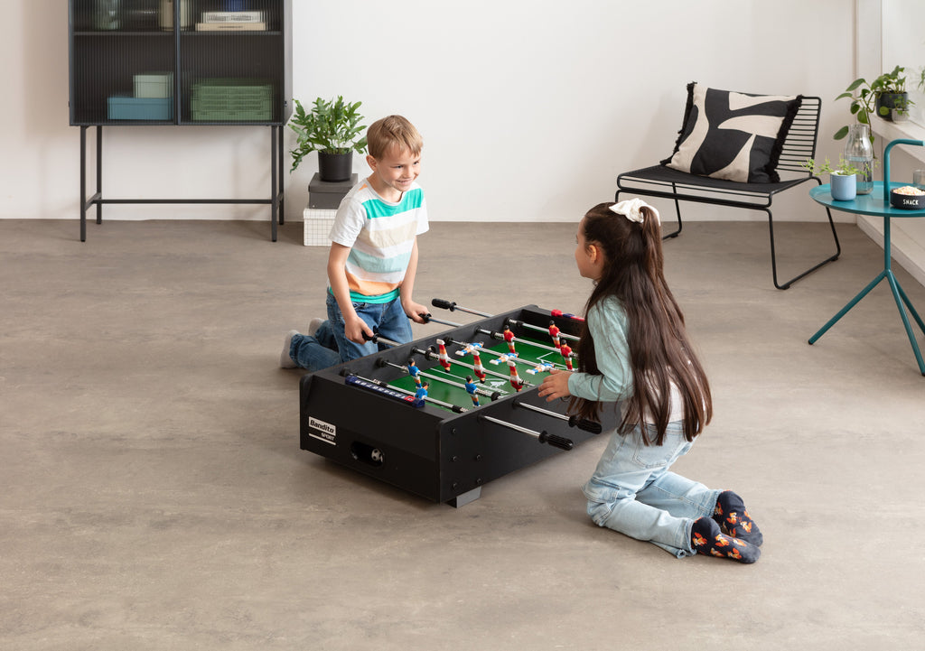 Bandito Mini Tafelvoetbal met Telescopische Stangen - Zwart - Tweedekans - In gebruik