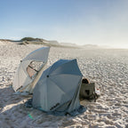 VirtuFit Strandparasol Premium - Windscherm - Strandtent - 200 cm - Zwart - In gebruik