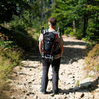 NILS Camp Rugzak Northlake - Zwart - 30L + 10L - In gebruik