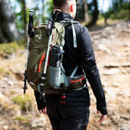 NILS Camp Rugzak Rambler - Groen - 40L - In gebruik