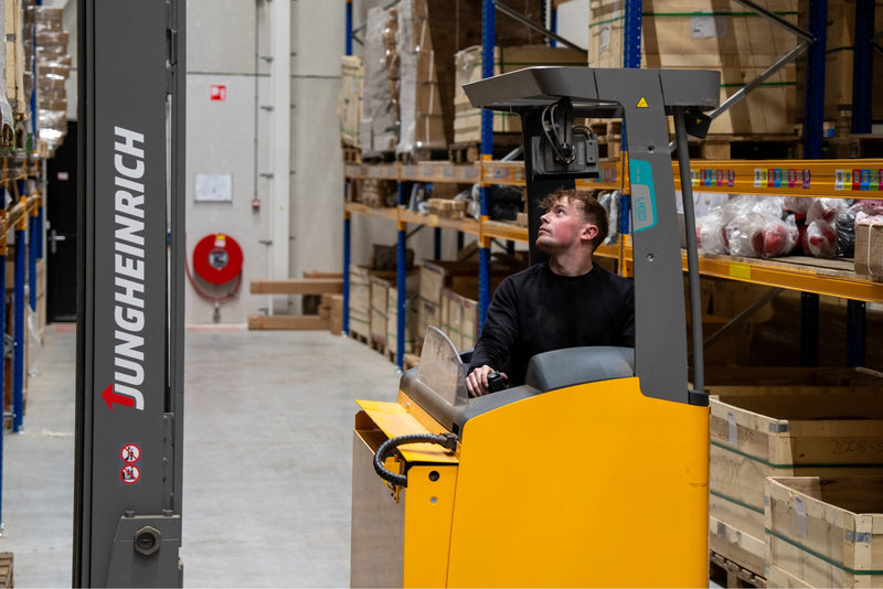 Logistikmitarbeiter