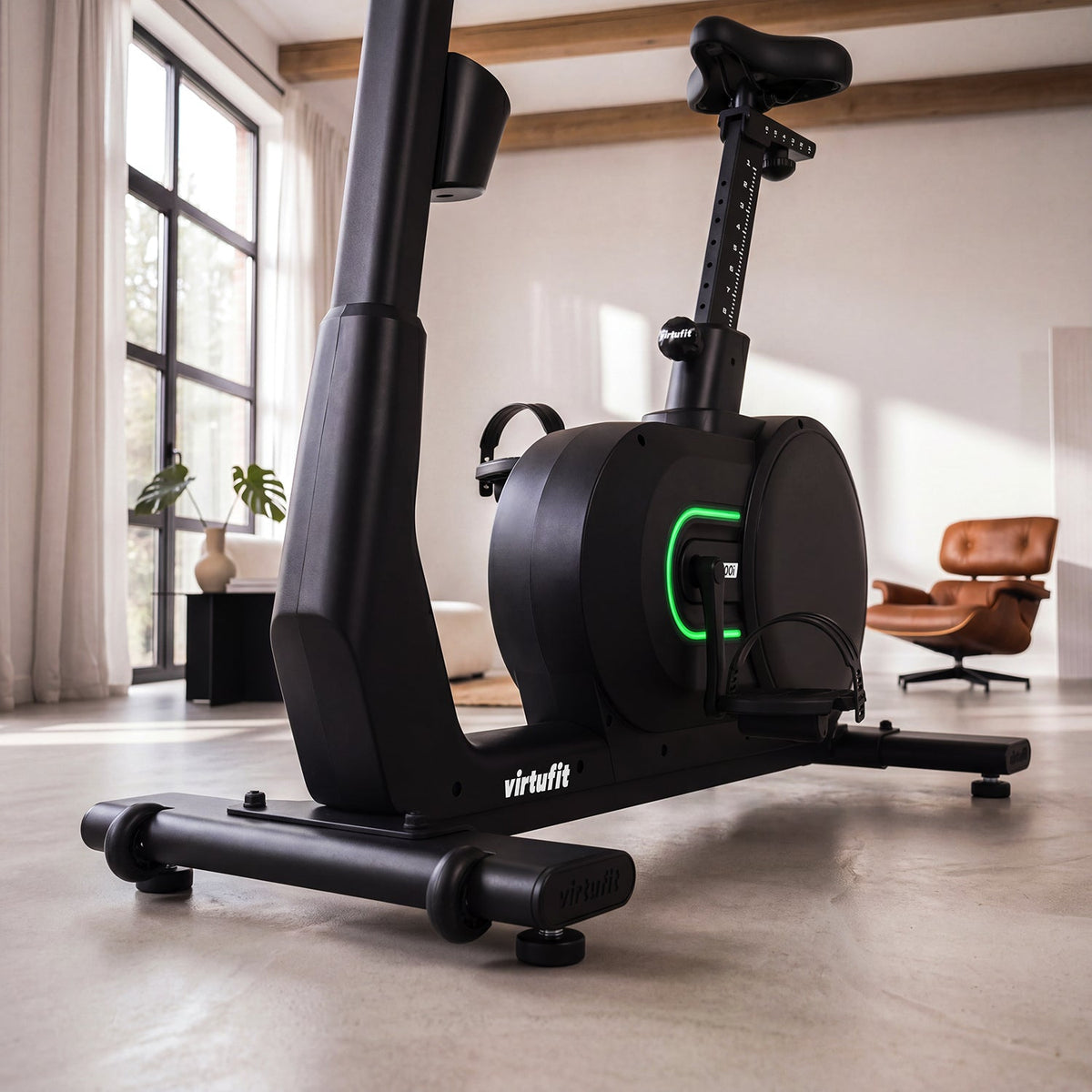 VirtuFit LEB300i Low Entry Bike - Ergometer Hometrainer - Detail