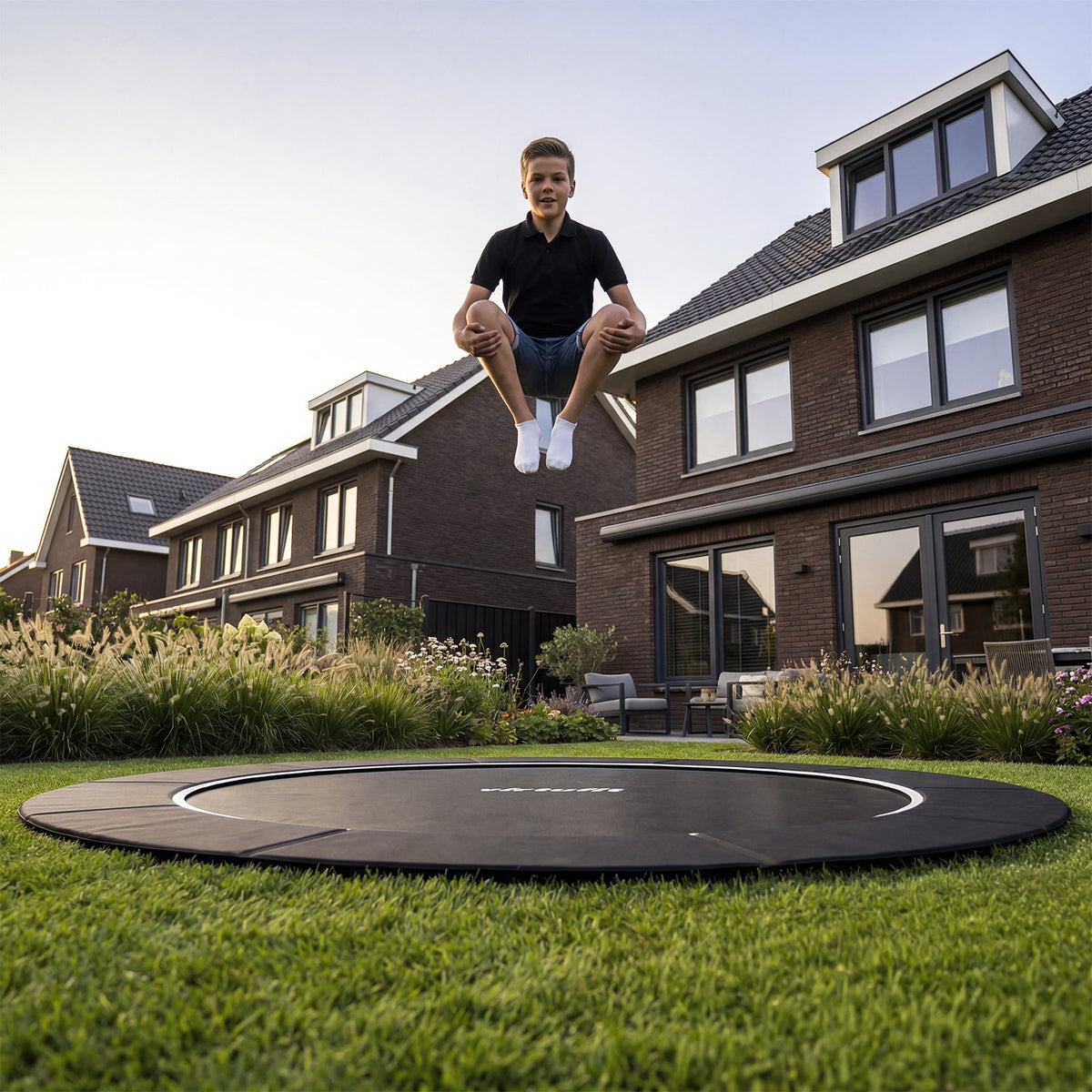 VirtuFit Groundlevel Trampolin 251 cm