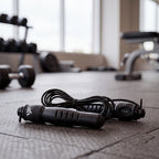 VirtuFit Verstellbares Springseil - Mit Zähler - Schwarz/Grau
