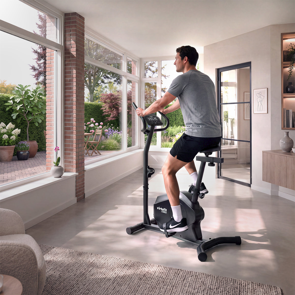 VirtuFit LEB150i Low Entry Bike Heimtrainer - Für große Nutzer